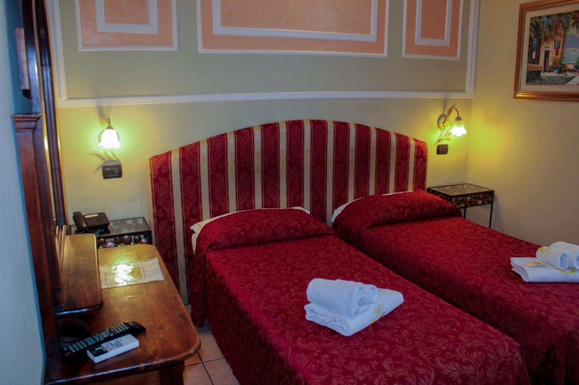 Hotel Sicilia — Photos 2
